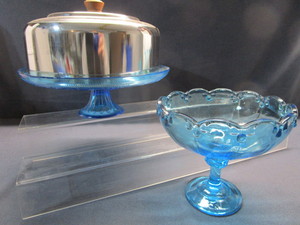 lot 52 image: Vintage Cake stand, Cover, Bowl
