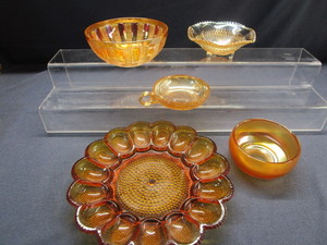 lot 64 image: Vintage Carnival & Amber Glass