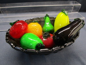 lot 68 image: Glass Fruit & Bowl