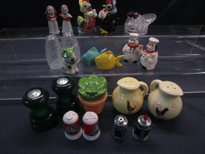 lot 78 image: Salt & Pepper Shakers