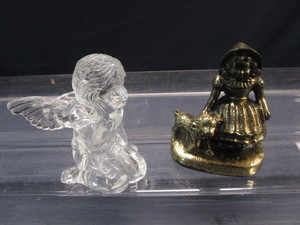 lot 86 image: Mary - Lamb Statue & Glass Angel