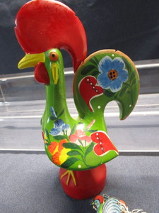 lot 98 image: Wooden Rooster dAmour