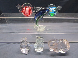 lot 110 image: Paperweights
