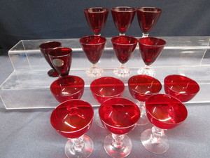 lot 118 image: Royal Ruby & Bubble Base