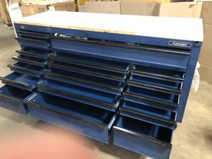 Husky 72 in. W x 24 in. D Standard Duty 18-Drawer Mobile Workbench Tool Chest with Solid Wood Top Blue customer Return see pictures