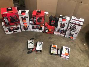 Lot of assorted power stations and chargers various models and conditions customer returns see pictures