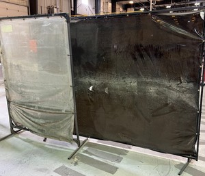 lot 1836 image: Welding Screens