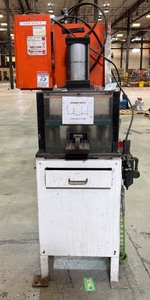 lot 1866 image: Hydraulic Press