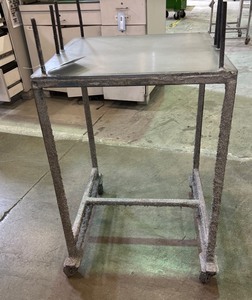 lot 1863 image: Material Cart