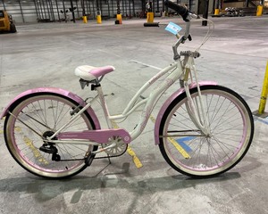 lot 1889 image: Classic Style Schwinn Bike