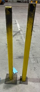 lot 1891 image: Metal Posts
