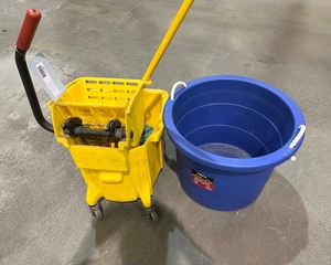 lot 2285 image: Mop Bucket