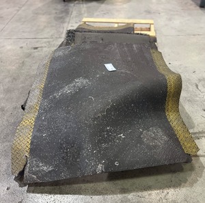 lot 2280 image: Assorted Used Antifatigue Mats