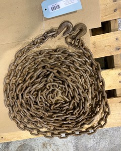 lot 170 image: J Hook Chain