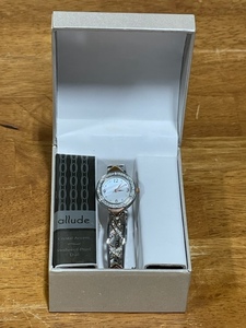 Allude Womans Watch