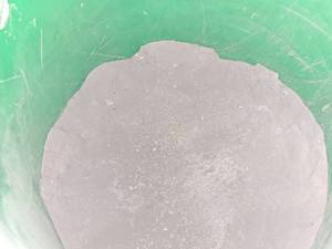 lot 142 image: Gull Gray Concrete Colorant 11-lbs