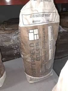 lot 131 image: Butterfield Color Uni-Mix U16 Harvest Wheat Integral Concrete Colorant 18-lbs
