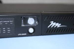 lot 23 image: Middle Atlantic Select Series Rack Mountable Uninterruptible Power Supply 500VA UPS w NEW Battery