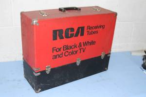 lot 44 image: Vintage RCA Receiving Tubes TV Repairmans case FULL OF TUBES