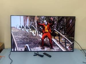 lot 101 image: Samsung 55 DME-Series Smart-Signage Professional Grade HD Digital Signage Display  Monitor