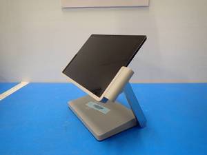 Microsoft&nbspSurface Pro 1796 &nbspINTEL(R) CORE(TM) I5-8350U CPU  1.70GHZ  8GB RAM  256GB SSD  Includes Kensington&nbspM01427 Docking Station  NO OS  No Cables  Unit has crack in corner of screen