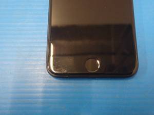 Apple&nbspiPhone 7 A1660  32GB of storage  Carrier Unlocked &nbsp&nbspNO Charger