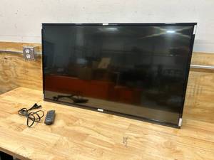 lot 47 image: PANASONIC TH-42LFE7U 42-Class Full HD Commercial LCD Display