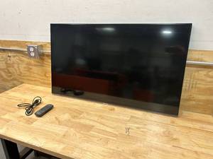 lot 49 image: PANASONIC TH-42LFE6U 42 Full HD LED LCD MonitorTV