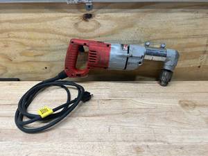 lot 75 image: MILWAUKEE 7 Amp Corded 12 in. Corded Right-Angle Drill