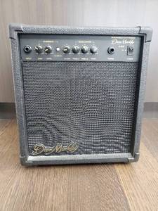 lot 3 image: Dean Markley K-20X 40 Watt Amp