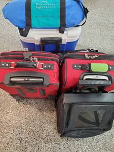lot 94 image: Luggage