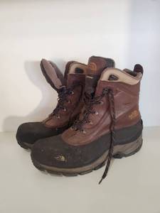 lot 205 image: Pair Of Mens U.S. Size 13 North Face Boots