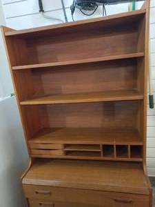lot 7 image: Dyrlund MCM Danish Bookcase