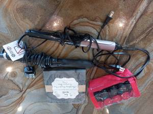 lot 141 image: Collection Of Beauty Items