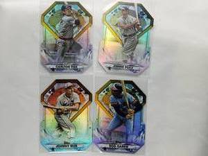 Lot of 4 Diamond Greats Die Cuts Rod Carew DGDC-13, Johnny Mize DGDC-75, Jimmie Foxx DGDC-68, Carlton Fisk DGDC-69