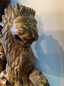 lot 401 image: Old Lions Crest Shield