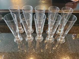 lot 27 image: Beer Glasses