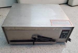 lot 88 image: Pizza Oven