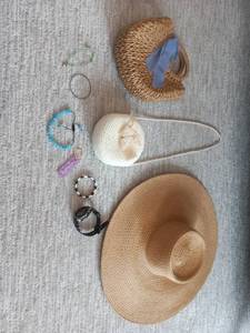 lot 117 image: Accessories