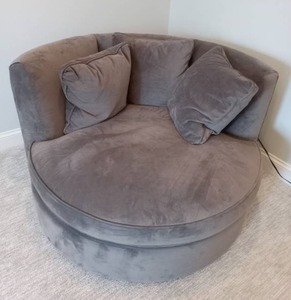 lot 136 image: Room & Board Round Swivel Oversized Chair