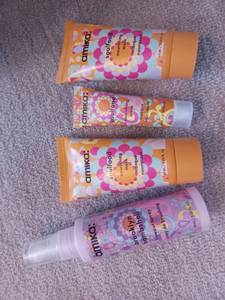 lot 144 image: Travel Sized Amika Hair Products