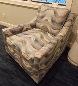 lot 159 image: Sitting Chair