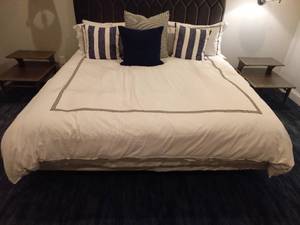 lot 161 image: Bedding and Pillows