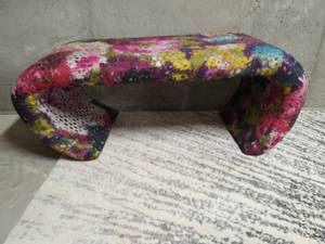 lot 302 image: Upholstered Bench