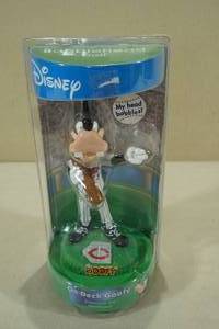 Disney Minnesota Twins On-Deck Goofy Bobblehead