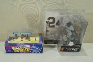 McFarlane Willie Mays Figure plus Starting Lineup MicroVerse Figures