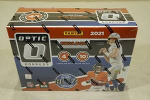 2021 Panini Donruss Optic Mega Box of Football Card Packs