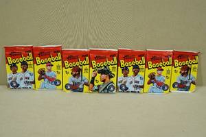 7 2022 Topps Heritage Baseball Card Packs