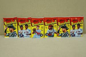 7 2022 Topps Heritage Baseball Card Packs