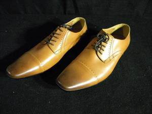 lot 35 image: Bar III Mens Tan Shoes Size 12